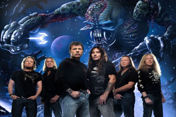 El grupo Iron Maiden con su álbum "The Final Frontier"