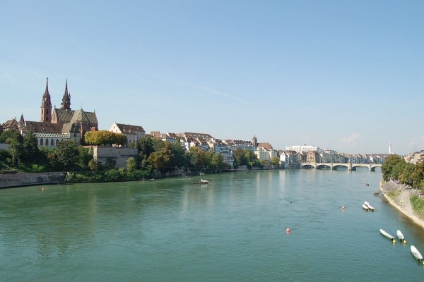 El Rin a su paso por Basilea