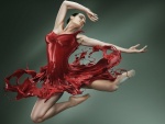 Bailarina con vestido de pintura