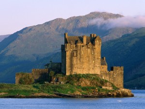 Postal: Castillo de Eilean Donan, Escocia