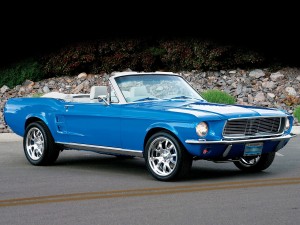 Postal: Ford Mustang azul
