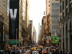 Postal: Tráfico en una calle de Nueva York