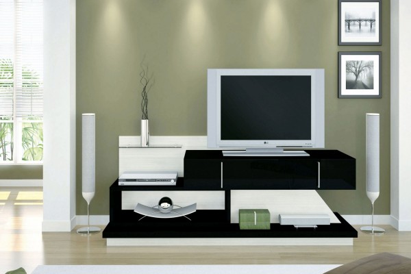 Sala moderna con televisor