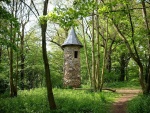 Warttürmchen (pequeña torre de vigilancia) en el Parque Hohenrode, Nordhausen (Turingia)