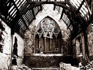 Postal: Iglesia en ruinas