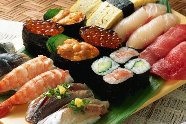 Variedad de comida japonesa
