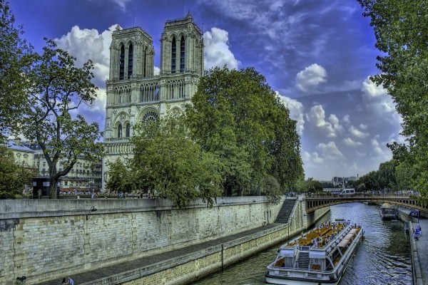 Río Sena a su paso por Notre Dame