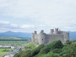 Vista del castillo en la colina