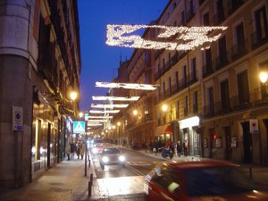 Postal: Calle Mayor en Madrid con las luces de Navidad