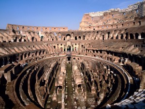 El interior del Coliseo Romano