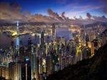La ciudad de Hong Kong al atardecer