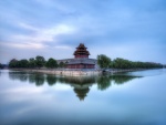 Una de las cuatro torres de La Ciudad Prohibida, Pekín