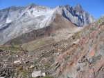 Refugio Bayssellance (2.651 m) a los pies del Vignemale