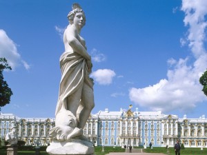 Estatua en el Palacio de Catalina, San Petersburgo