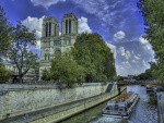 El río Sena y la Catedral de Notre Dame