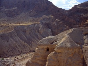 Postal: Cuevas cercanas a Qumrán, Israel