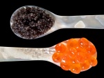 Cucharas con caviar