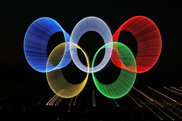 Anillos Olímpicos con luces