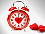 Reloj despertador con corazones