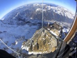 Vista de los Alpes desde la caja de cristal "Pas dans le Vide"
