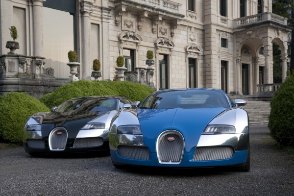 Dos Bugatti