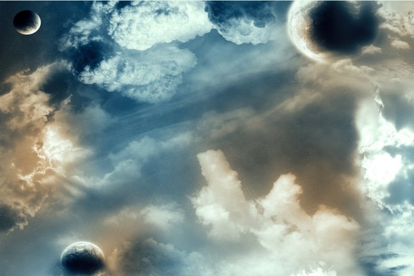 Un mundo de planetas entre nubes