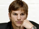 El guapo Ashton Kutcher