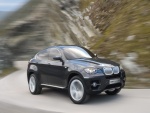 BMW Concept X6, en movimiento por la carretera