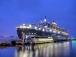 El Queen Mary 2 en el puerto