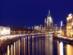 Universidad de Moscú y el río