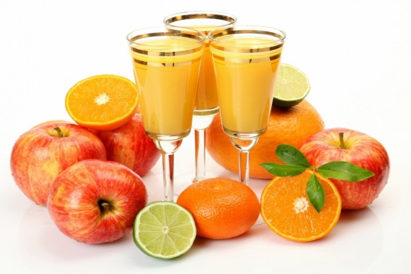 Copas con zumo de frutas