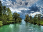 El río de aguas verdes