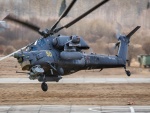 El helicóptero ruso Mi-28 despegando