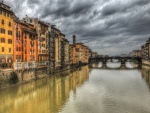 Puente sobre el río Arno, Florencia