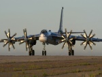 Avión con hélices (Tu-95)