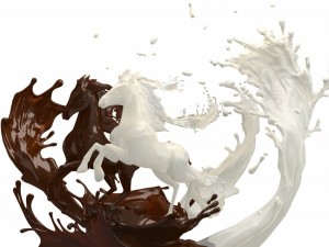 Postal: Caballos en 3D de chocolate y leche