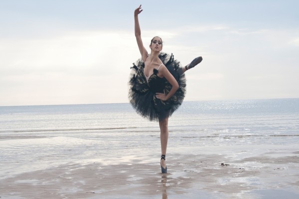 Bailarina en el mar