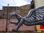 Un gran dragón en las paredes