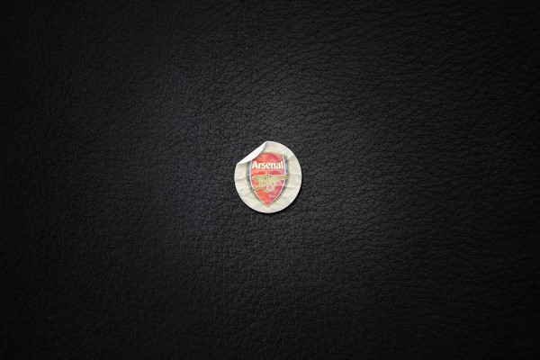 Pegatina con el escudo del Arsenal
