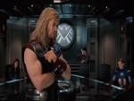 Thor y otros superhéroes en "Los Vengadores"