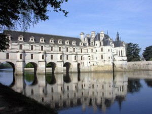 Postal: Castillo de Chenonceau y el río Cher (Francia)
