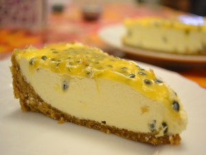 Tarta de queso con fruta de la pasión