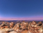 Cielo con estrellas sobre un parque nacional de Arizona
