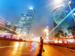 Destellos de luz en la noche de Shanghai
