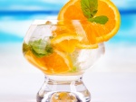 Cóctel con naranja ideal para verano