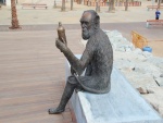 Estatua "Anís del Mono" (Paseo Marítimo de Badalona)
