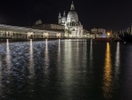 La noche en el canal de Venecia
