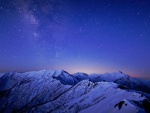 Noche de estrellas en las montañas