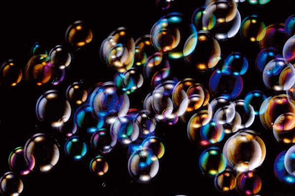 Burbujas de jabón con colores