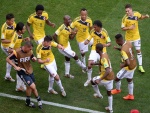 Los jugadores de la Selección Colombiana bailando tras ganar a Costa de Marfil (Brasil 2014)